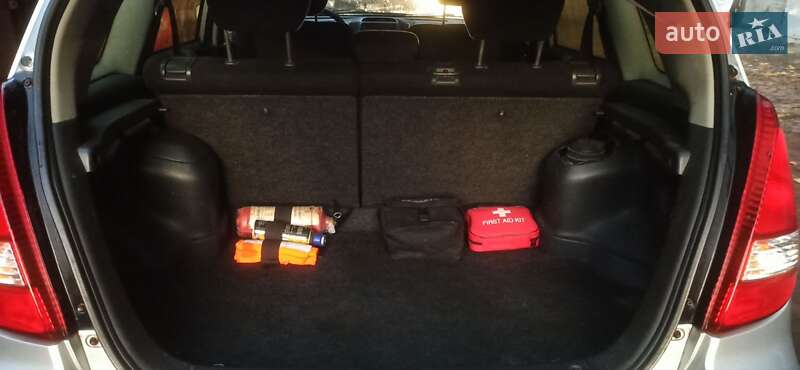 Универсал Suzuki Liana 2003 в Львове