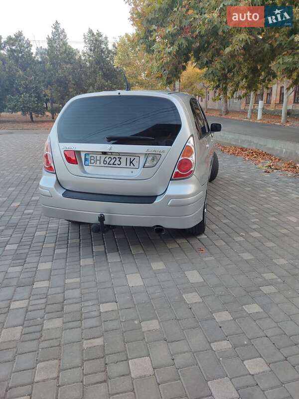 Универсал Suzuki Liana 2005 в Белгороде-Днестровском