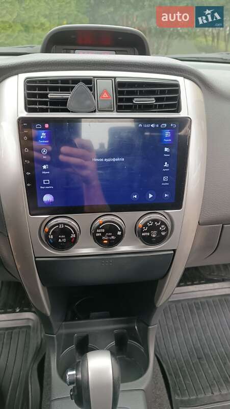 Седан Suzuki Liana 2005 в Судовой Вишне