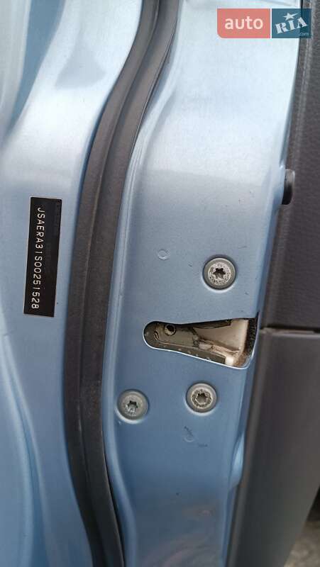 Седан Suzuki Liana 2005 в Судовой Вишне