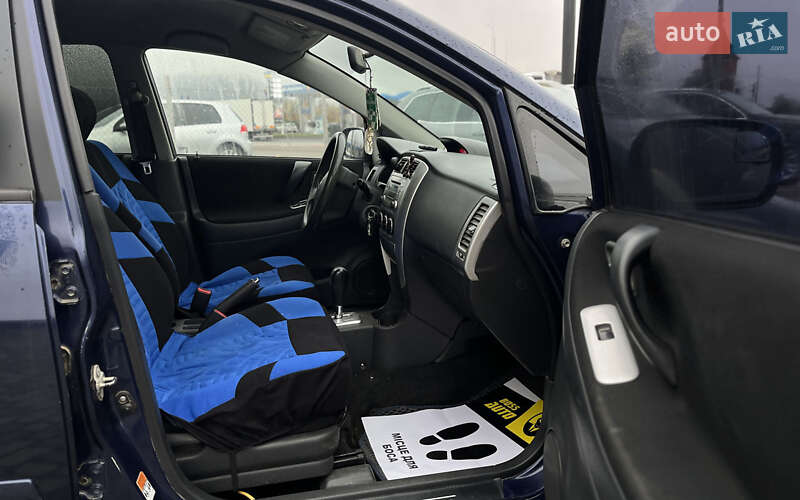 Седан Suzuki Liana 2006 в Мукачево