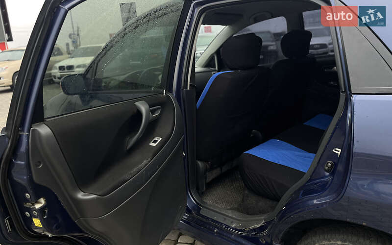 Седан Suzuki Liana 2006 в Мукачево