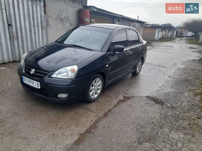 Седан Suzuki Liana 2007 в Староконстантинове