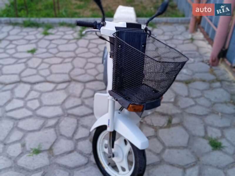Грузовые мотороллеры, мотоциклы, скутеры, мопеды Suzuki Mollet 2011 в Прилуках
