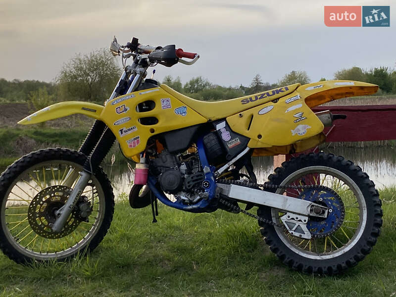 Suzuki RM 125