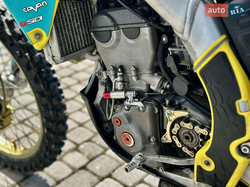 Мотоцикл Кросс Suzuki RM 250Z 2015 в Ужгороде