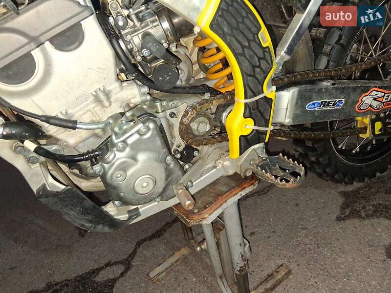 Мотоцикл Многоцелевой (All-round) Suzuki RM 250Z 2016 в Черкассах фото 4 Мотоцикл Многоцелевой (All-round) Suzuki RM 250Z 2016 в Черкассах