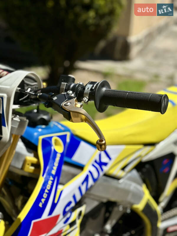 Мотоцикл Кросс Suzuki RM-Z 450 2023 в Ужгороді фото 21 Мотоцикл Кросс Suzuki RM-Z 450 2023 в Ужгороді