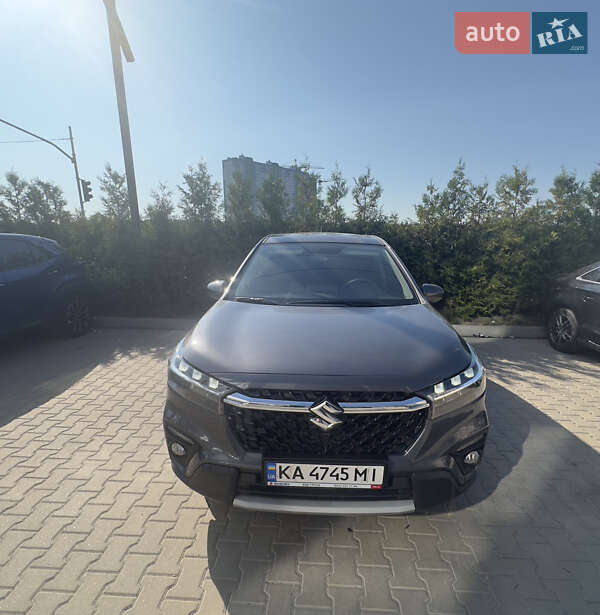 Suzuki S-Cross 2024