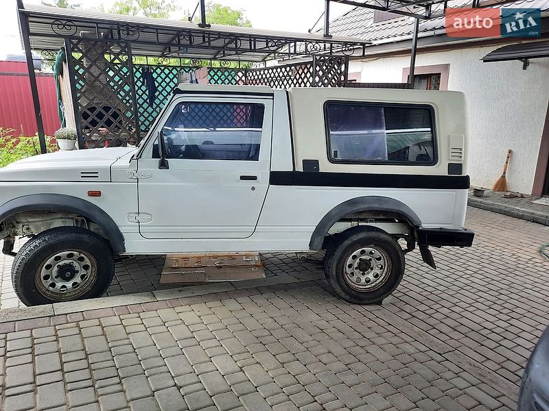 Внедорожник / Кроссовер Suzuki Samurai 1998 в Бобринце