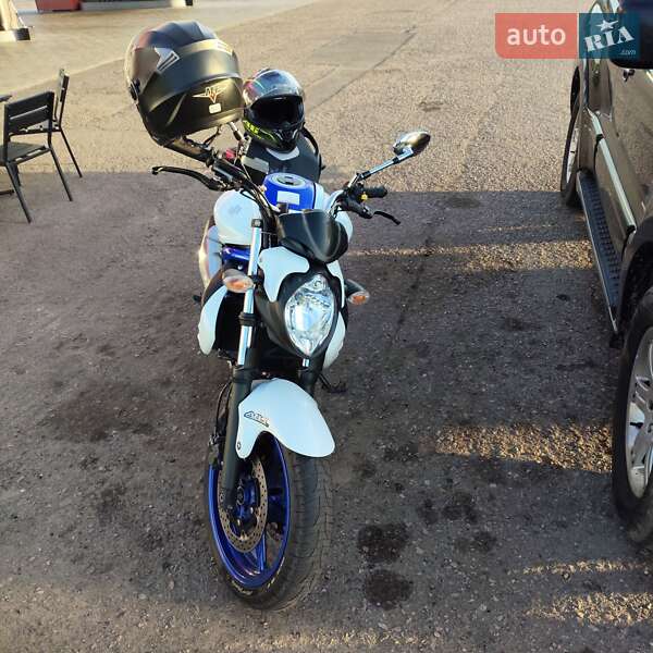 Мотоцикл Классик Suzuki SFV 400 2017 в Миргороде