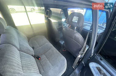 Внедорожник / Кроссовер Suzuki Sidekick 1995 в 