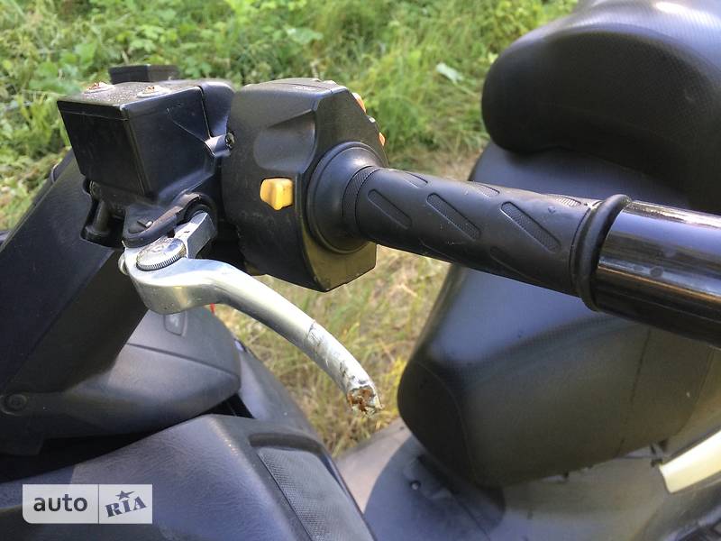Макси-скутер Suzuki Skywave 250 2002 в Киеве