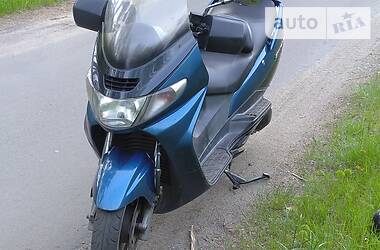 Макси-скутер Suzuki Skywave 250 2004 в 