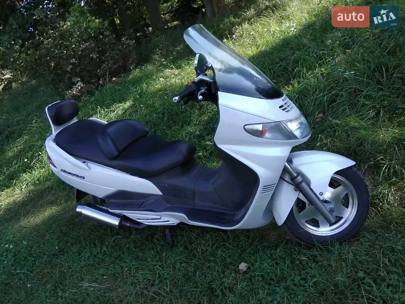 Suzuki Skywave 250 2000