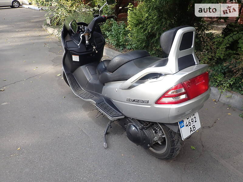 Скутер Suzuki Skywave 250 2001 в Одесі