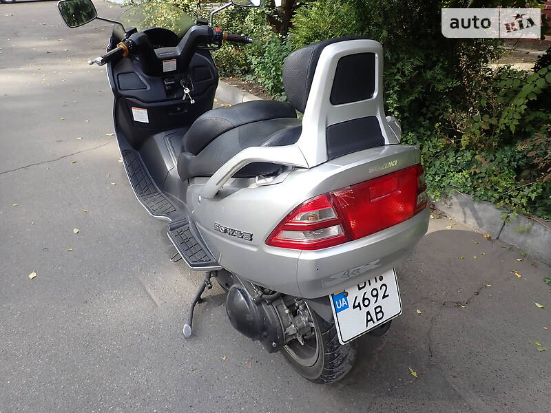 Скутер Suzuki Skywave 250 2001 в Одесі