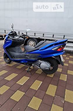 Макси-скутер Suzuki Skywave 250 2007 в Виноградове