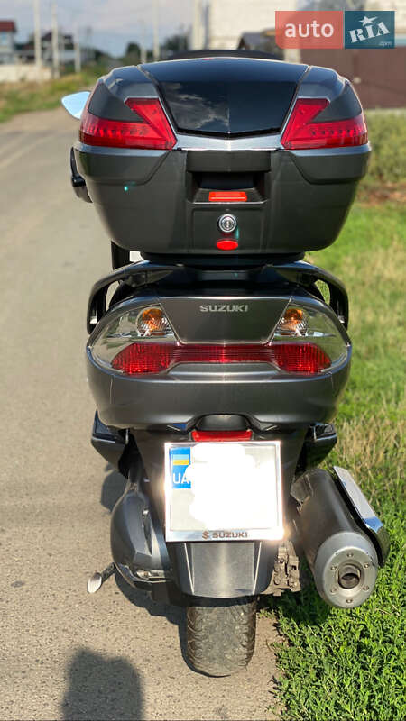 Максі-скутер Suzuki Skywave 250 2009 в Одесі