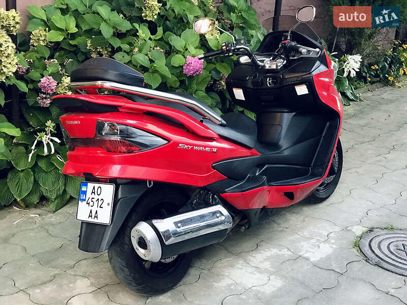 Макси-скутер Suzuki Skywave 250 2009 в Мукачево