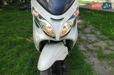 Макси-скутер Suzuki Skywave 250 2008 в Барышевке