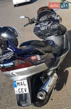 Макси-скутер Suzuki Skywave 250 2007 в 