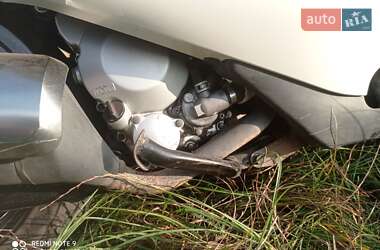 Макси-скутер Suzuki Skywave 250 2007 в 