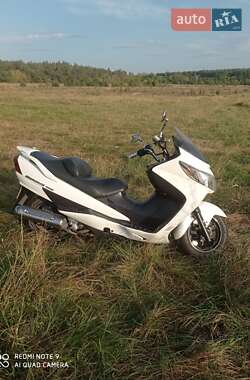 Макси-скутер Suzuki Skywave 250 2007 в 