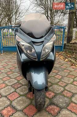 Максі-скутер Suzuki Skywave 250 2008 в Здолбуніві