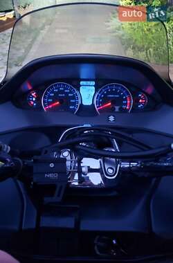 Макси-скутер Suzuki Skywave 250 2009 в Киеве