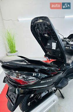 Макси-скутер Suzuki Skywave 250 2007 в 