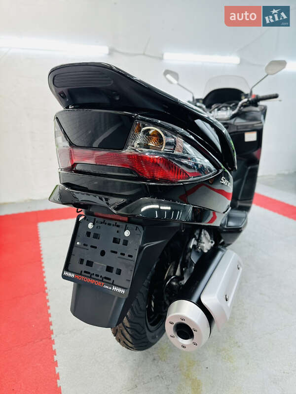 Максі-скутер Suzuki Skywave 250 2007 в Одесі