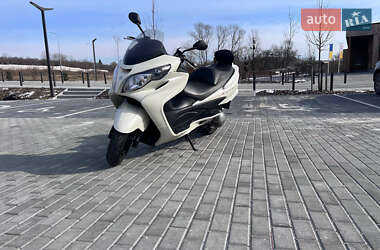 Макси-скутер Suzuki Skywave 250 2008 в 
