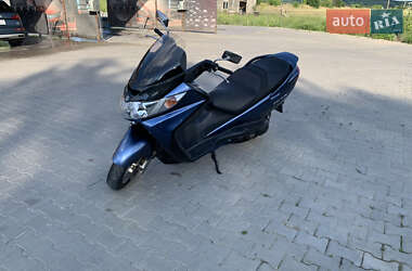 Макси-скутер Suzuki Skywave 250 2007 в Тлумаче
