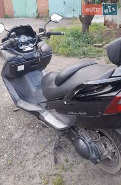 Макси-скутер Suzuki Skywave 250 2006 в 