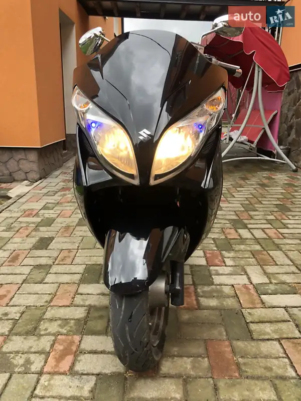 Suzuki Skywave 250 2010