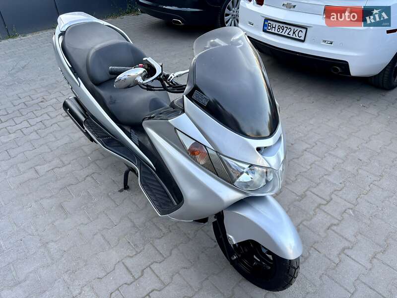 Макси-скутер Suzuki Skywave 250 2007 в Одессе