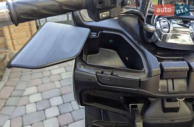 Макси-скутер Suzuki Skywave 250 2008 в 