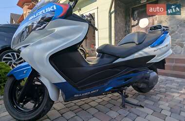 Макси-скутер Suzuki Skywave 250 2008 в 