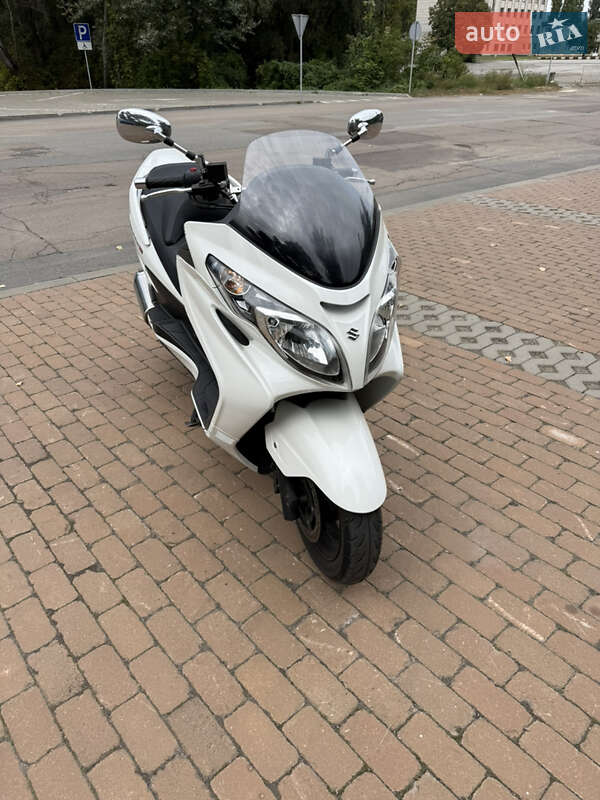 Suzuki Skywave 250 2011