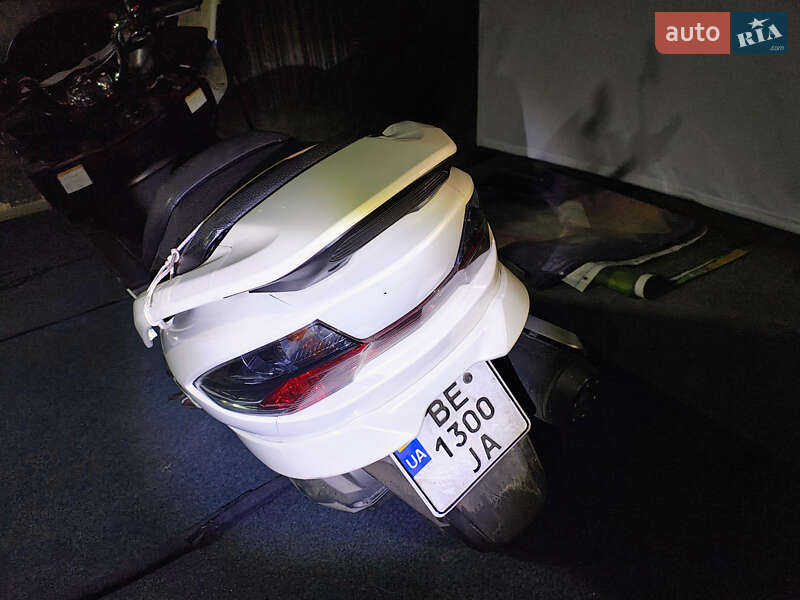 Макси-скутер Suzuki Skywave 250 2010 в Киеве фото 3 Макси-скутер Suzuki Skywave 250 2010 в Киеве