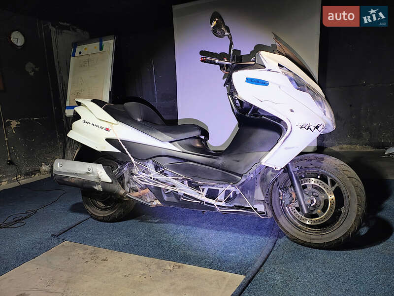 Макси-скутер Suzuki Skywave 250 2010 в Киеве фото 15 Макси-скутер Suzuki Skywave 250 2010 в Киеве