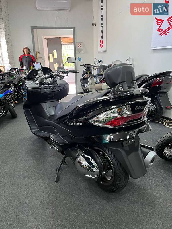 Макси-скутер Suzuki Skywave 250 2011 в Днепре