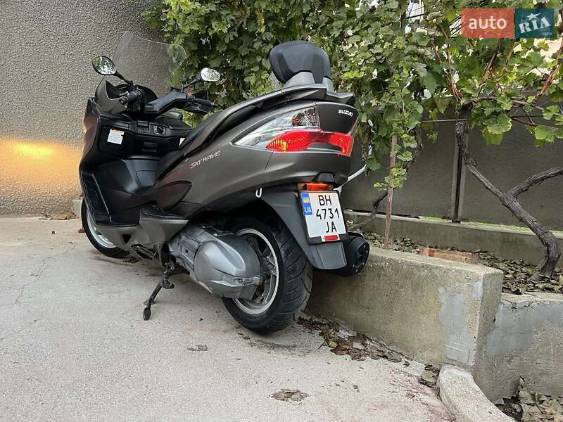 Максі-скутер Suzuki Skywave 250 2010 в Білгороді-Дністровському