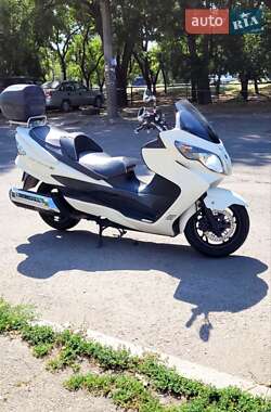 Максі-скутер Suzuki Skywave 250 2011 в Одесі
