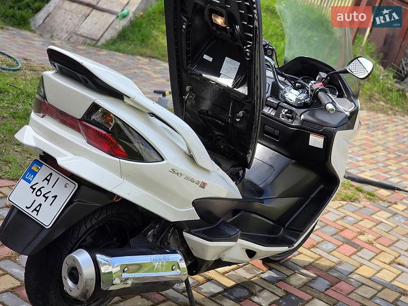 Максі-скутер Suzuki Skywave 250 2007 в Борисполі