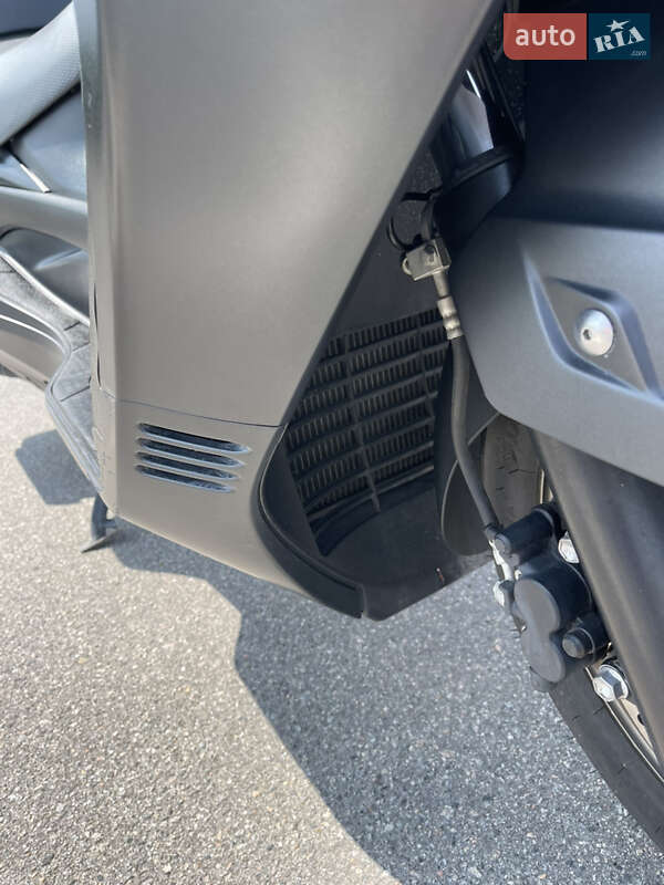 Макси-скутер Suzuki Skywave 400 2015 в Днепре