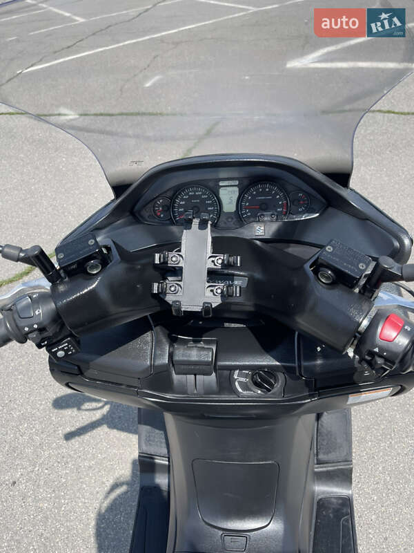 Макси-скутер Suzuki Skywave 400 2015 в Днепре