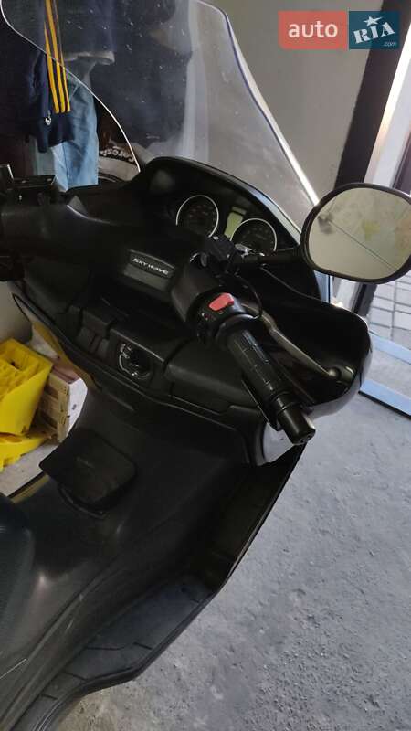 Максі-скутер Suzuki Skywave 400 2008 в Шептицькому