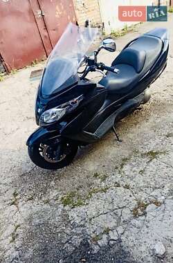 Макси-скутер Suzuki Skywave 400 2009 в 